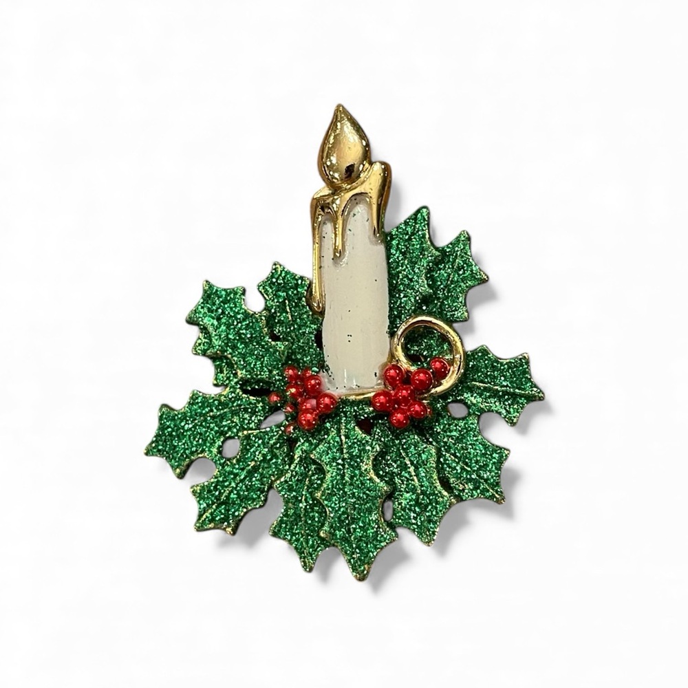 Vintage Christmas Candle Brooch Gold Tone Enamel Green Holly Traditional Sparkle